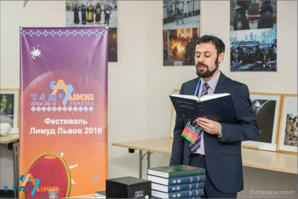 lviv-2016-89796A6D897-830B-1F09-D167-FC426730FEBC.jpg