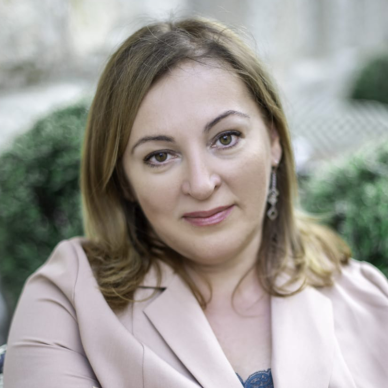 Стамова Олена